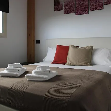 Open Land Holiday House *